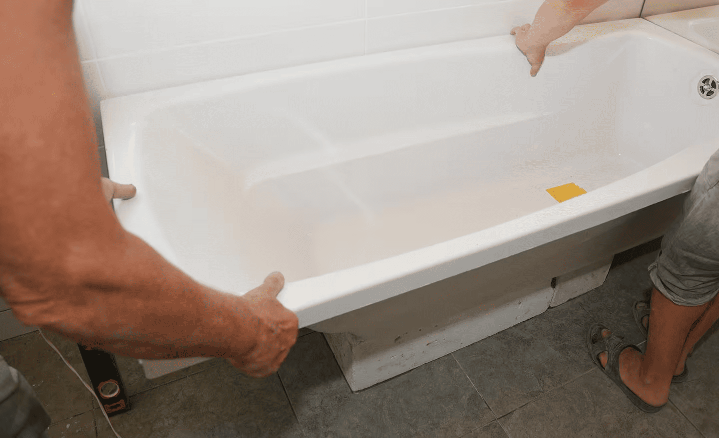 Вывоз старой ванны в Гомеле